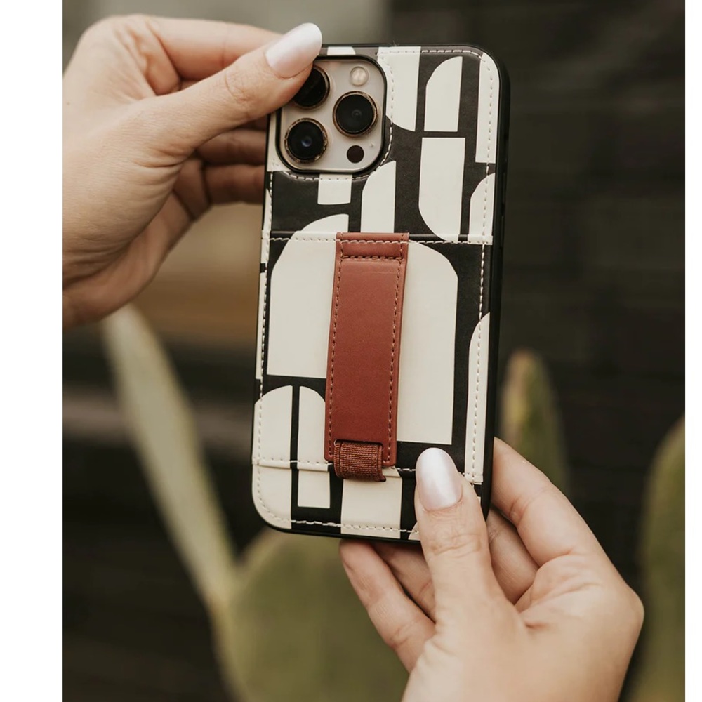 Walli Phone case leather firewood print 11 pro max